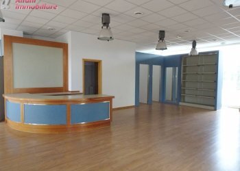 Foto 3 - Locale Commerciale VIA RIGNANO, Bibbiena - foto 3