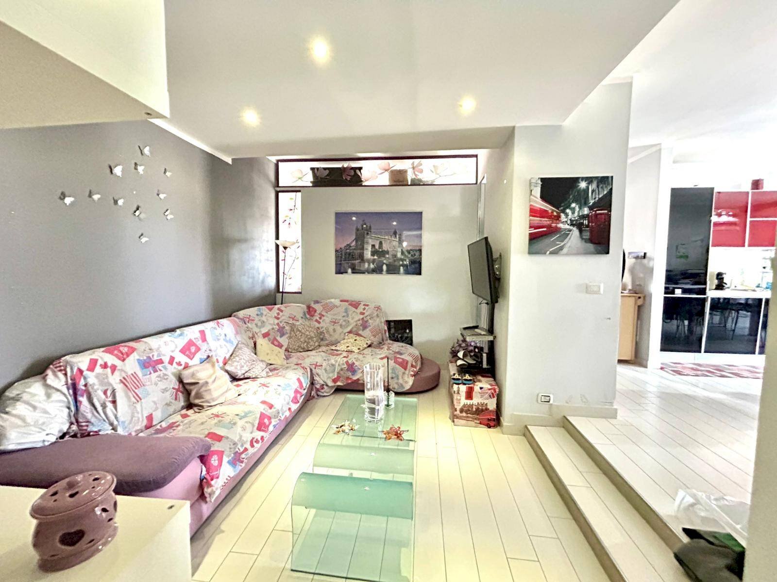 Foto 3 - Quadrilocale Via Brindisi
 
1, Acerra - foto 3