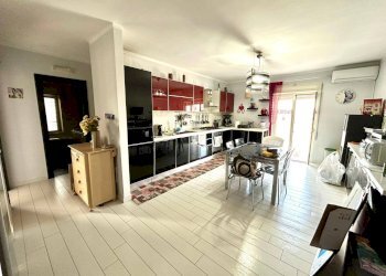 Foto 5 - Quadrilocale Via Brindisi
 
1, Acerra - foto 5