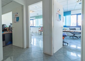 Foto 5 - Office Via Pasubio
 
36, San Benedetto del Tronto - photo 5