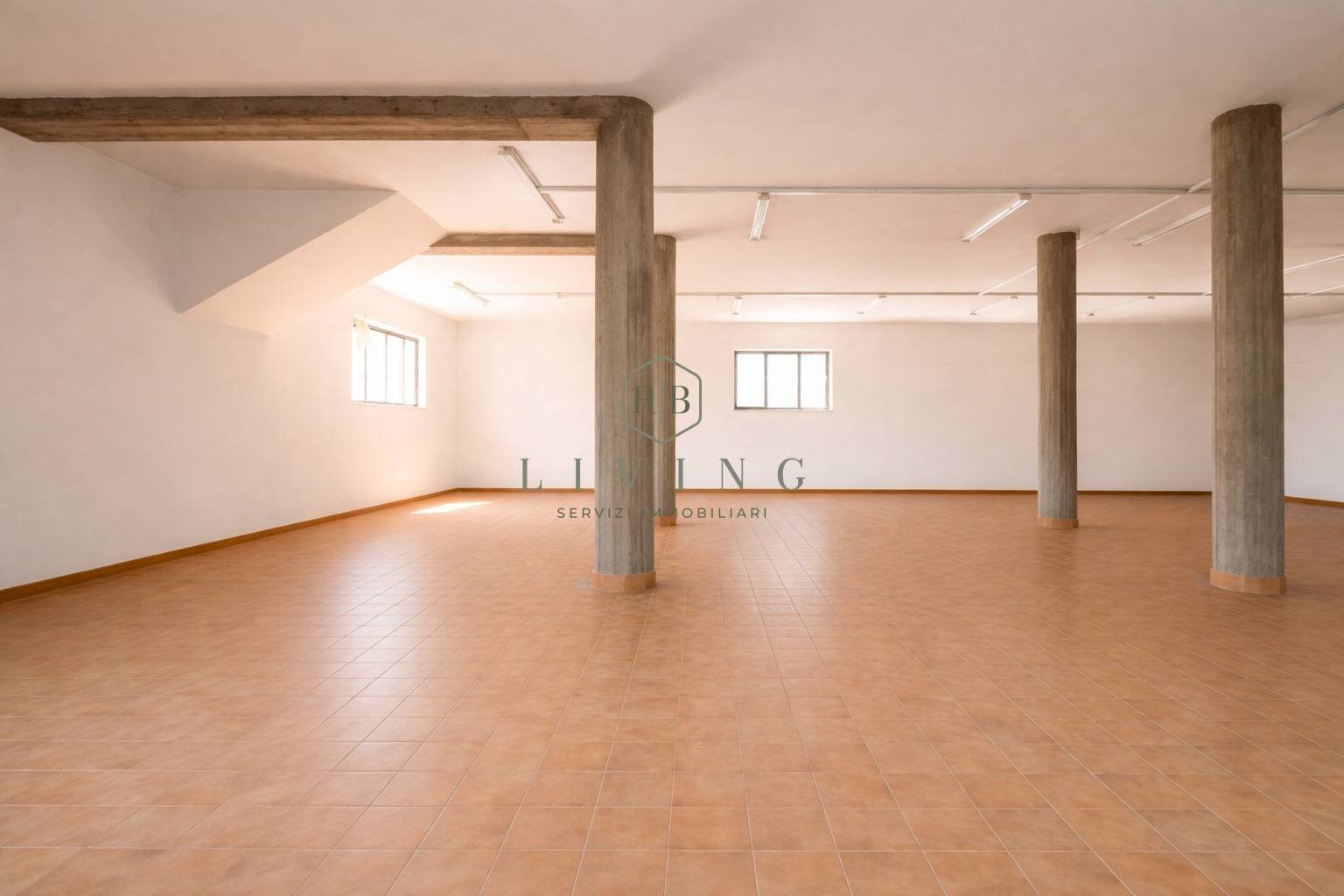 Foto 1 - Magazzino Grottammare - foto 1