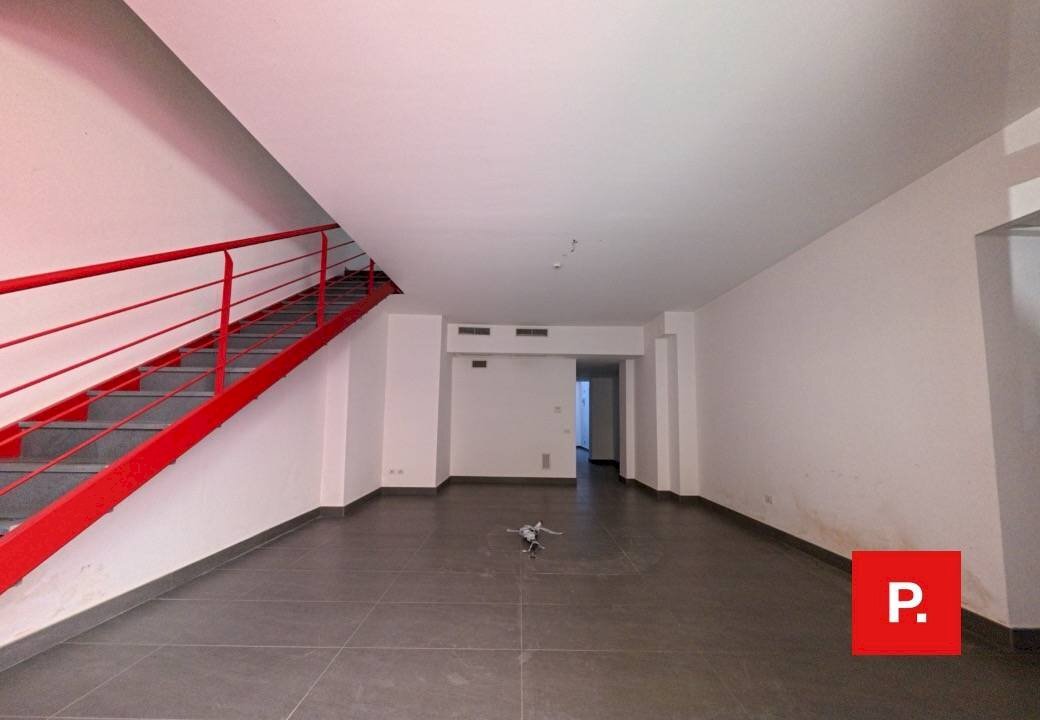 Foto 2 - Locale Commerciale Via Cesare Battisti, Caserta - foto 2