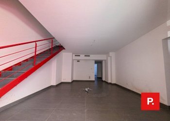 Foto 2 - Locale Commerciale Via Cesare Battisti, Caserta - foto 2