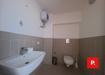 Foto 9 - Locale Commerciale Via Cesare Battisti, Caserta - foto 9