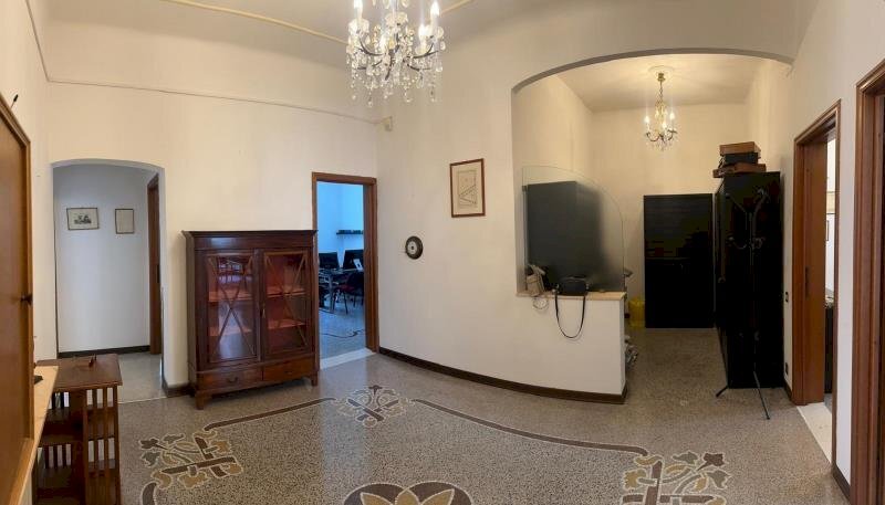 Office Savona (neighborhood Centro) - photo 1