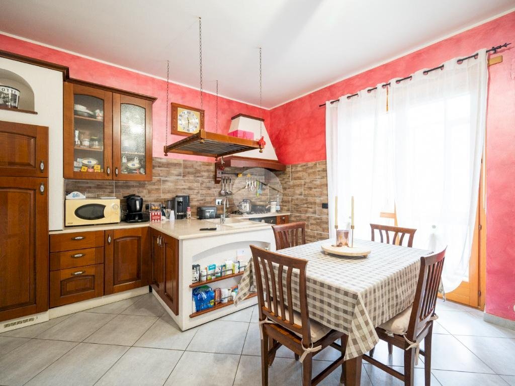 Three-room apartment Via San Sebastiano, Volvera - photo 1