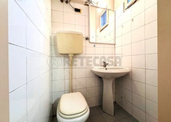 BAGNO - Locale Commerciale Via San Marco 145, Padova - foto 19