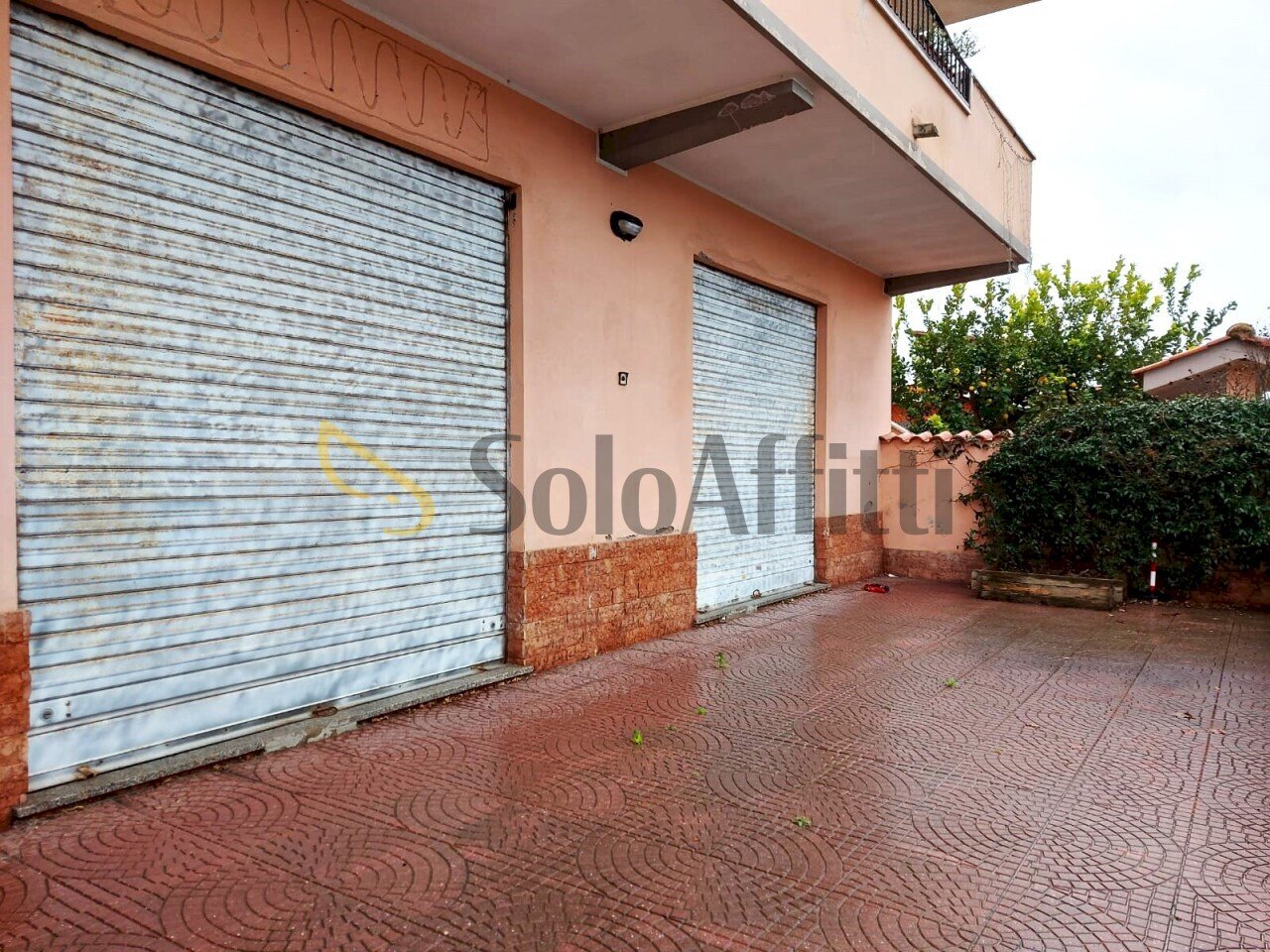 Fiumicino, Isola Isola Sacra - negozio locale maga - Locale Commerciale Via Condino, Fiumicino - foto 3