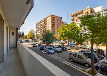 balcone esterno - Appartamento Largo Ciaia 13, Bari - foto 15