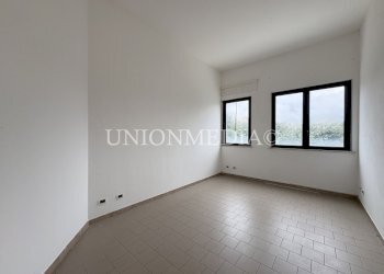 3 sarzana studio medico o attivita professionale.j - Locale Commerciale Sarzana - foto 3