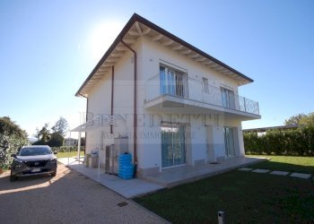 DSC_0104.JPG - Villa Via Calabria 35, Pietrasanta - foto 4