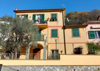 1.jpg - Porzione di casa Avegno - foto 1