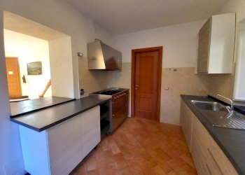 7.jpg - Porzione di casa Avegno - foto 7