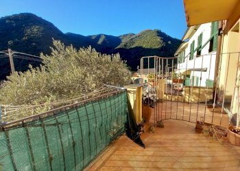 20.jpg - Porzione di casa Avegno - foto 21