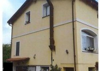 2.jpg - Porzione di casa all'asta Via San Simone 6, Albenga - foto 1