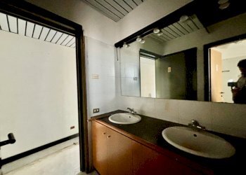 IMG_8475.jpg - Ufficio Piazza Dante 10/5, Genova (zona Carignano) - foto 29