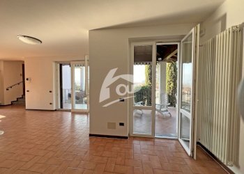 soggiorno - Villa a Schiera Via San Rocco 9, Laveno-Mombello - foto 8