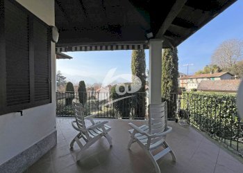 terrazzo - Villa a Schiera Via San Rocco 9, Laveno-Mombello - foto 9