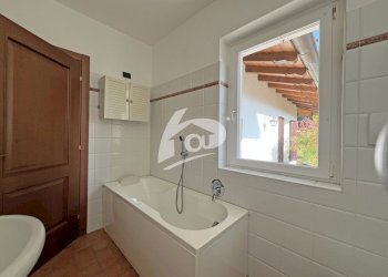 bagno vasca - Villa a Schiera Via San Rocco 9, Laveno-Mombello - foto 14