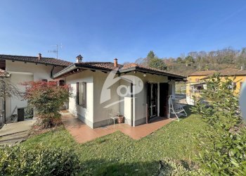 facciata - Villa a Schiera Via San Rocco 9, Laveno-Mombello - foto 22