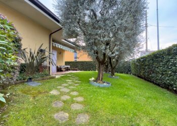 IMG_3612.jpg - Villa Via I Maggio, Castegnato - foto 2