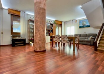 IMG_3530.jpg - Trilocale Villa Carcina - foto 1