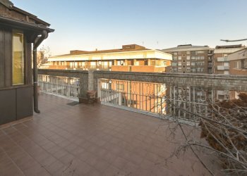 Ventimiglia 2-6.JPG - Attico Via Ventimiglia 76, Torino (zona Nizza Millefonti) - foto 18