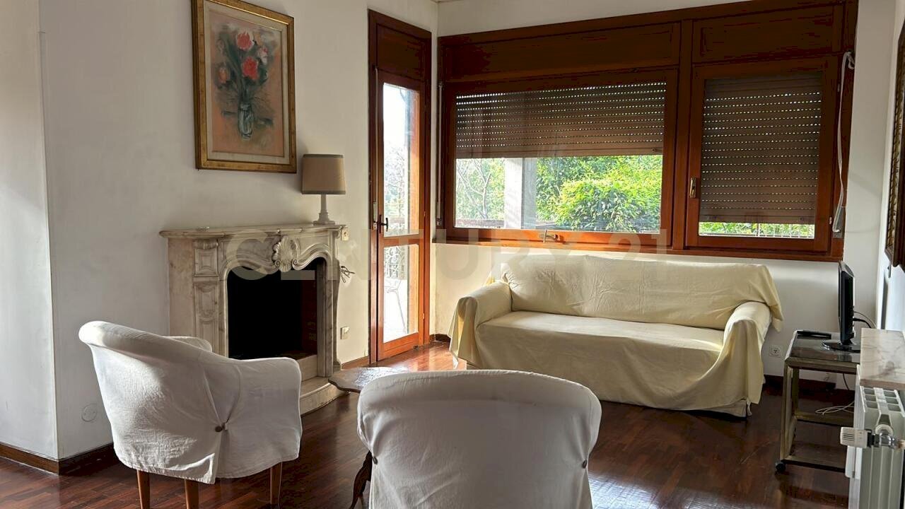 appartamento-vendita-roma-camilluccia-soggiorno (3 - Quadrilocale via della Camilluccia, Roma - foto 1