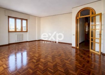Apartment Piazza Guglielmo Marconi, Andria - photo 3