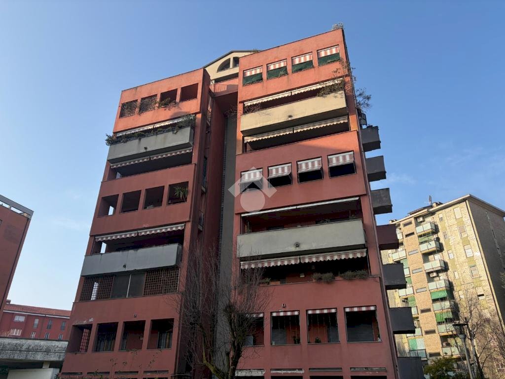 Appartamento Via Cechov Antonio, Milano (zona Gallaratese) - foto 1