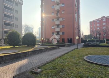 Apartment Via Cechov Antonio, Milano (neighborhood Gallaratese) - photo 3