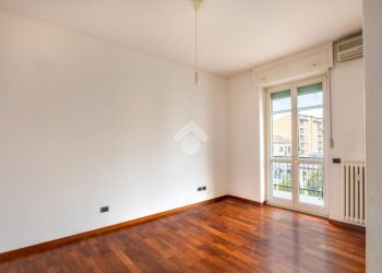 One-room apartment Via Vallarsa, Milano (neighborhood Ticinese) - photo 9