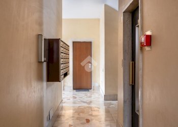 One-room apartment Via Vallarsa, Milano (neighborhood Ticinese) - photo 29