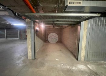 Box Via Antonio Panizzi, Milano (neighborhood Lorenteggio) - photo 2