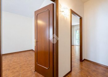 Four-room apartment Via Dacci, Parma (neighborhood Cittadella) - photo 3