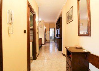 Four-room apartment Via Ninfea, Cusano Milanino - photo 2