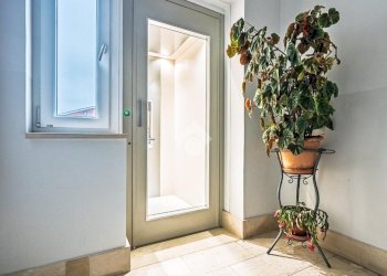 Three-room apartment Via Natale Sandre, Venaria Reale - photo 2