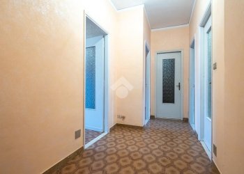 Three-room apartment Via Natale Sandre, Venaria Reale - photo 3