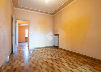 Three-room apartment Via Natale Sandre, Venaria Reale - photo 9