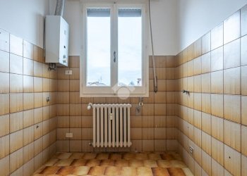 Three-room apartment Via Natale Sandre, Venaria Reale - photo 10