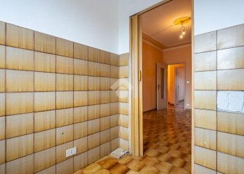 Three-room apartment Via Natale Sandre, Venaria Reale - photo 12