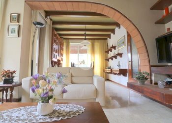 Quadrilocale Via San Carlo Borromeo, Rho - foto 1