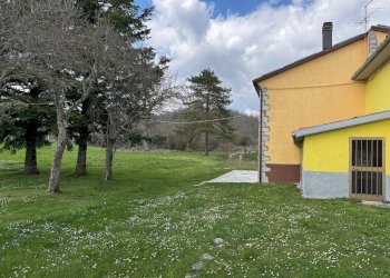 Casa indipendente Forlì del Sannio - foto 9