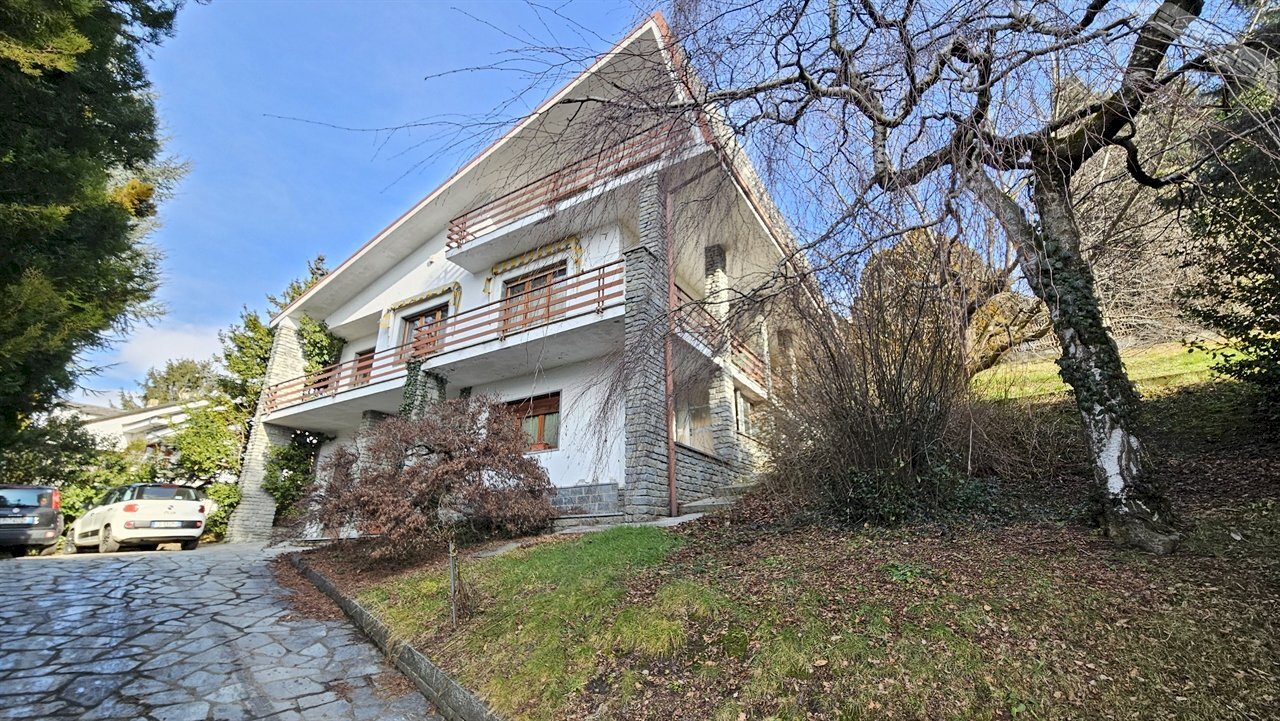 Villa Via Parini 10, Villar Perosa - foto 1