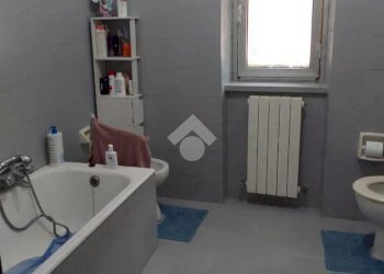 Apartment Via Aldo Moro, Ne - photo 11