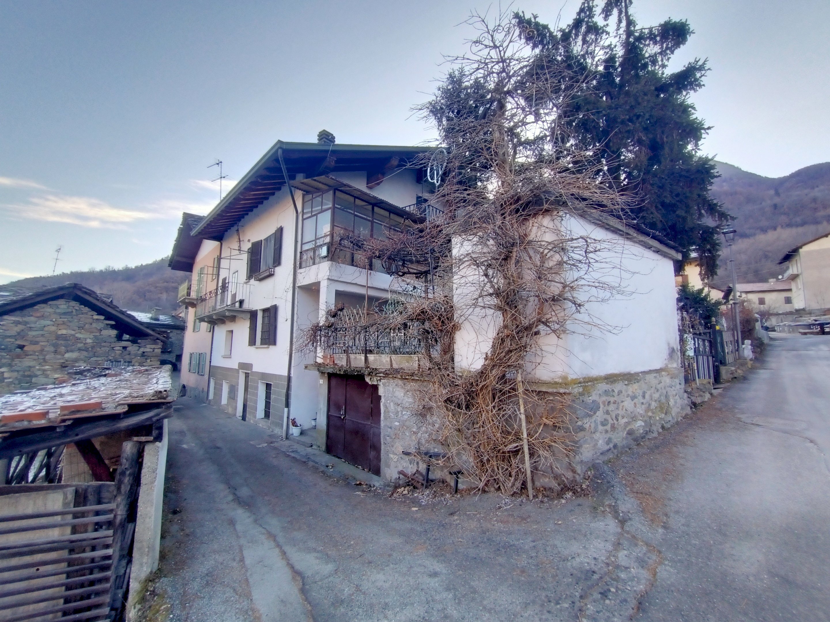 Four-room apartment Saint-Marcel - photo 2