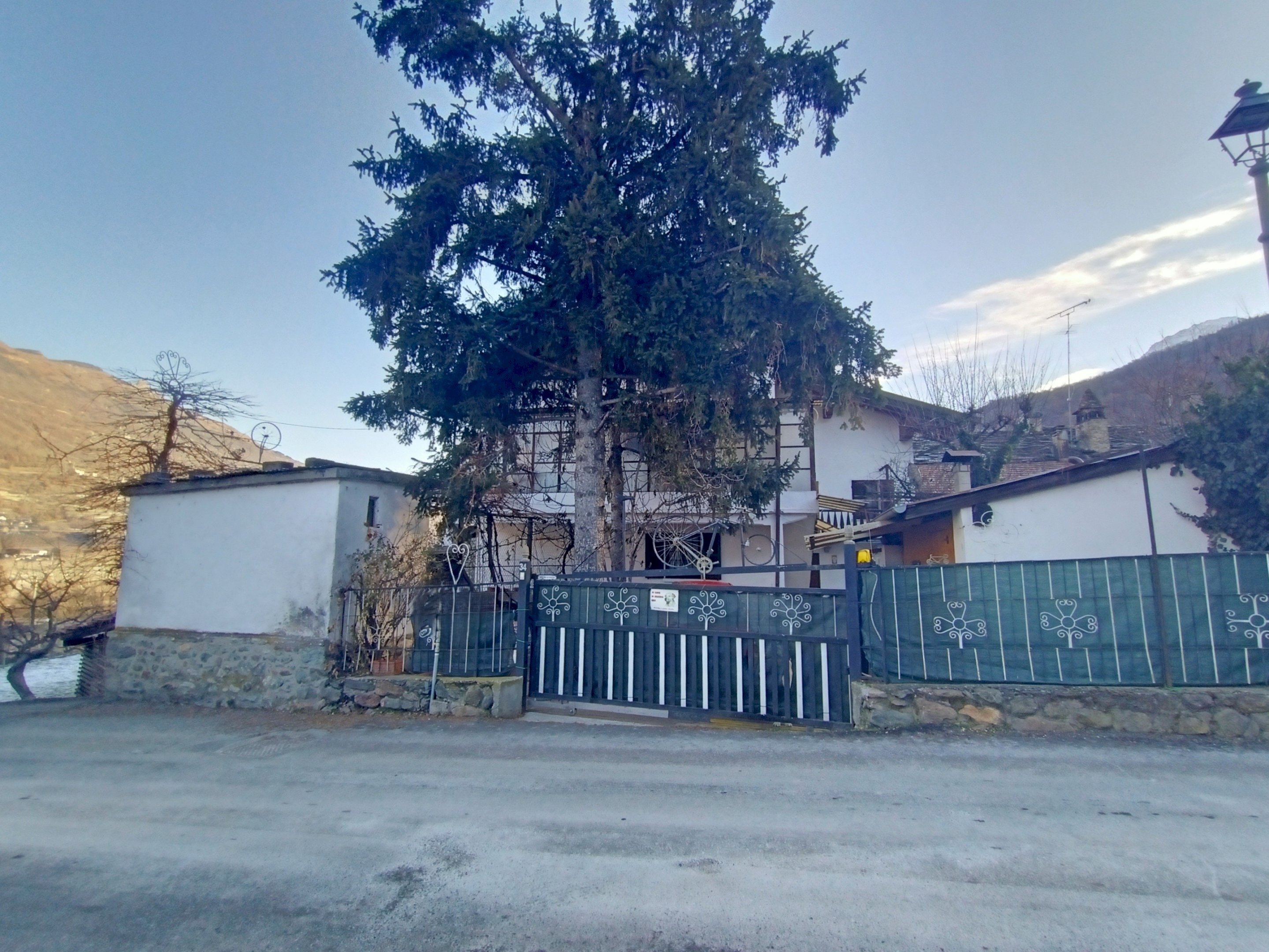 Four-room apartment Saint-Marcel - photo 3