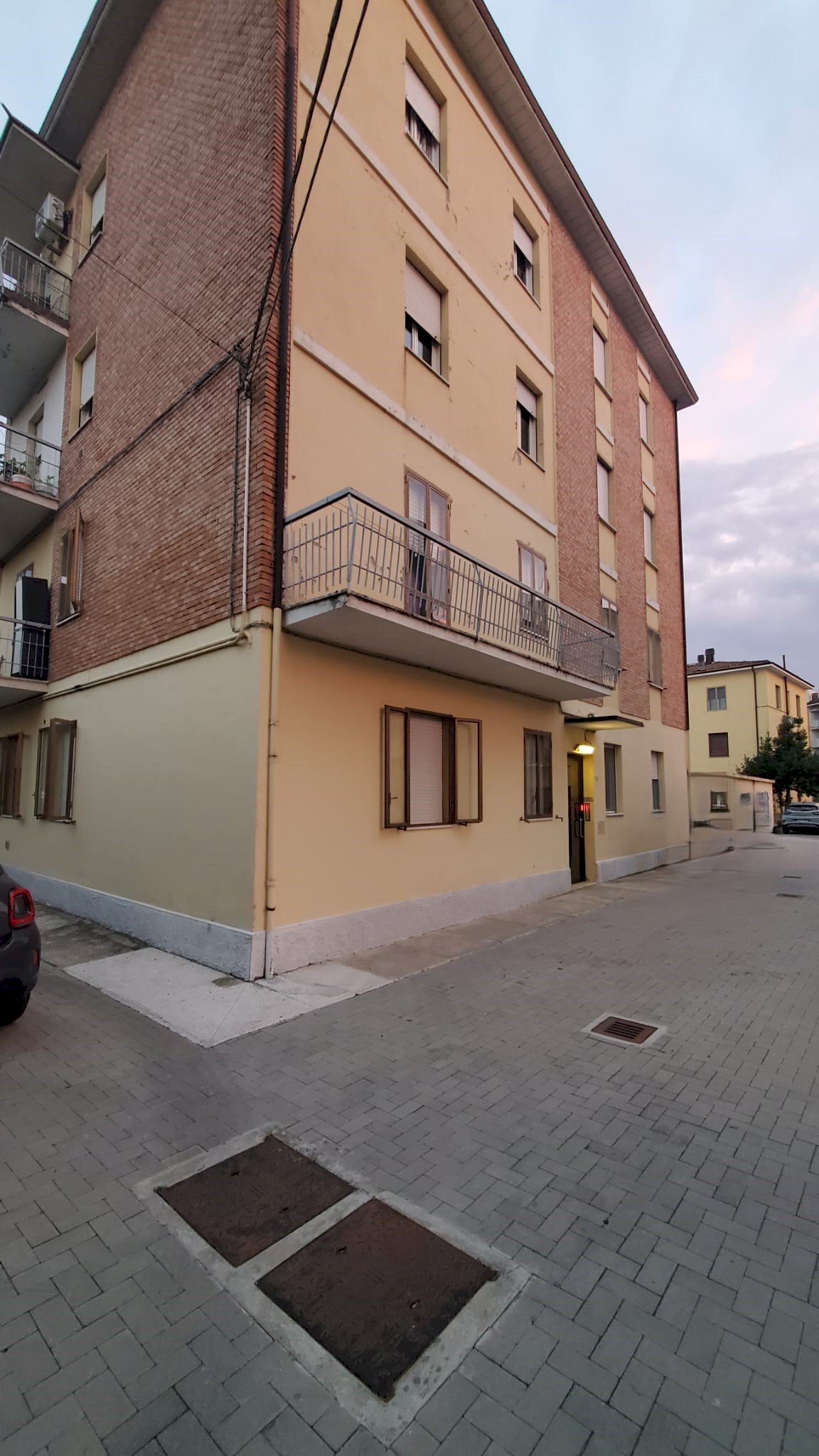 Three-room apartment Via Monfalcone, Modena - photo 1