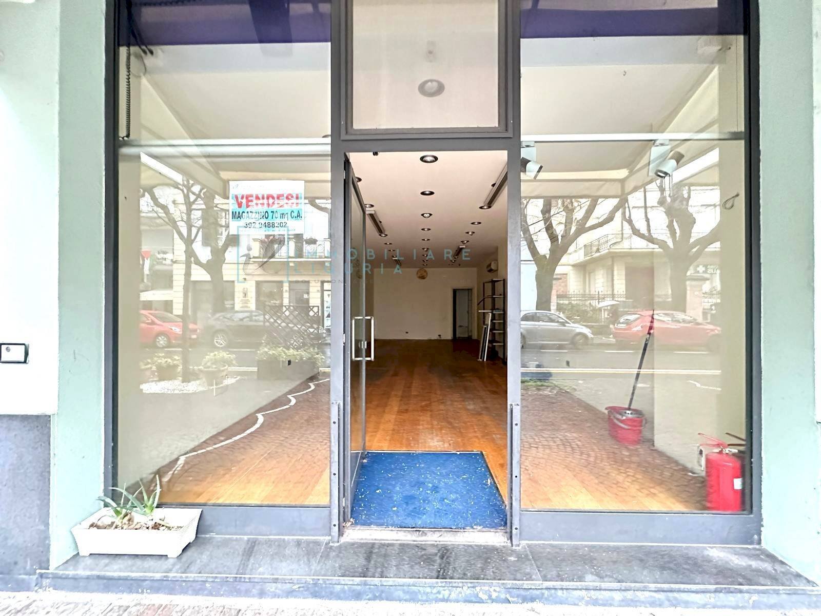 Foto 3 - Locale Commerciale Via Martiri della Libertà, Albenga - foto 3