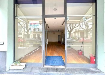 Foto 3 - Locale Commerciale Via Martiri della Libertà, Albenga - foto 3